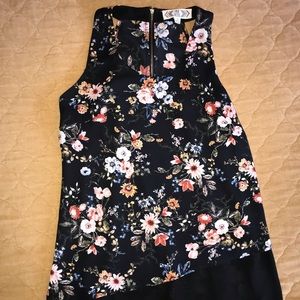 Floral blouse size small